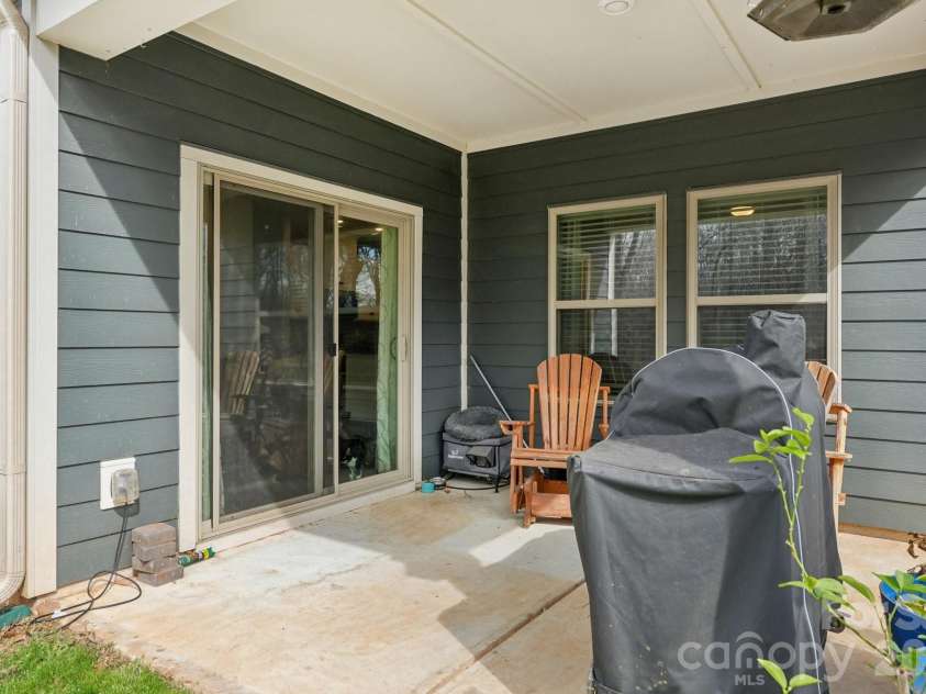 7510 Porrera Street, Charlotte, NC 28214.  MLS# CAR4355809, YatesRealty ID 5687. 