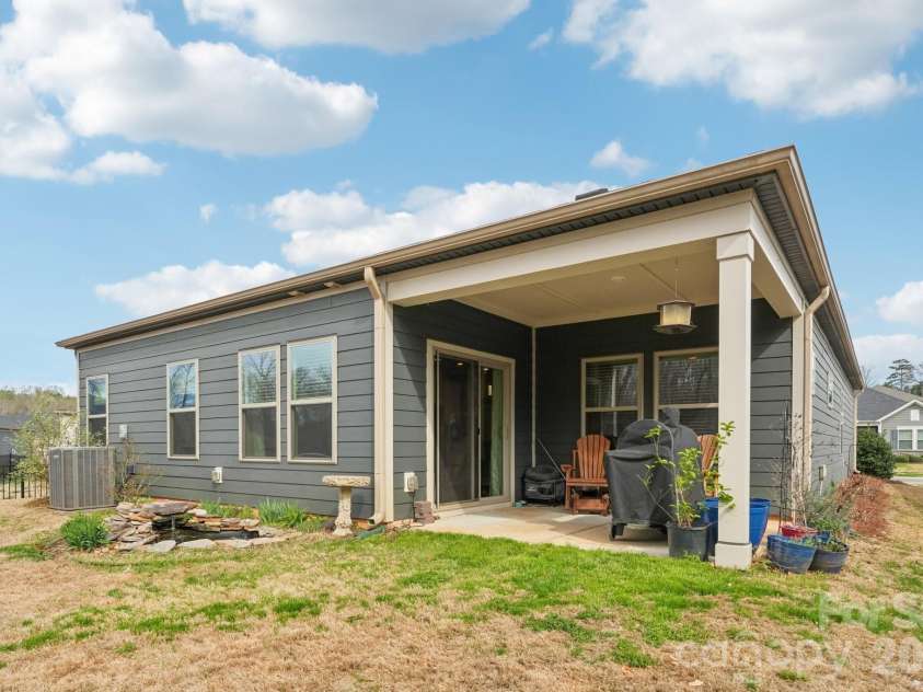 7510 Porrera Street, Charlotte, NC 28214.  MLS# CAR4355809, YatesRealty ID 5687. 