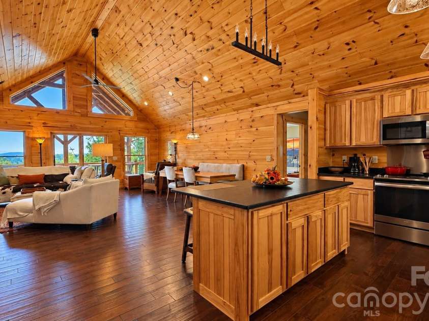 5381 Dogwood Way, Lenoir, NC 28645.  MLS# CAR4435192, YatesRealty ID 56871. 
