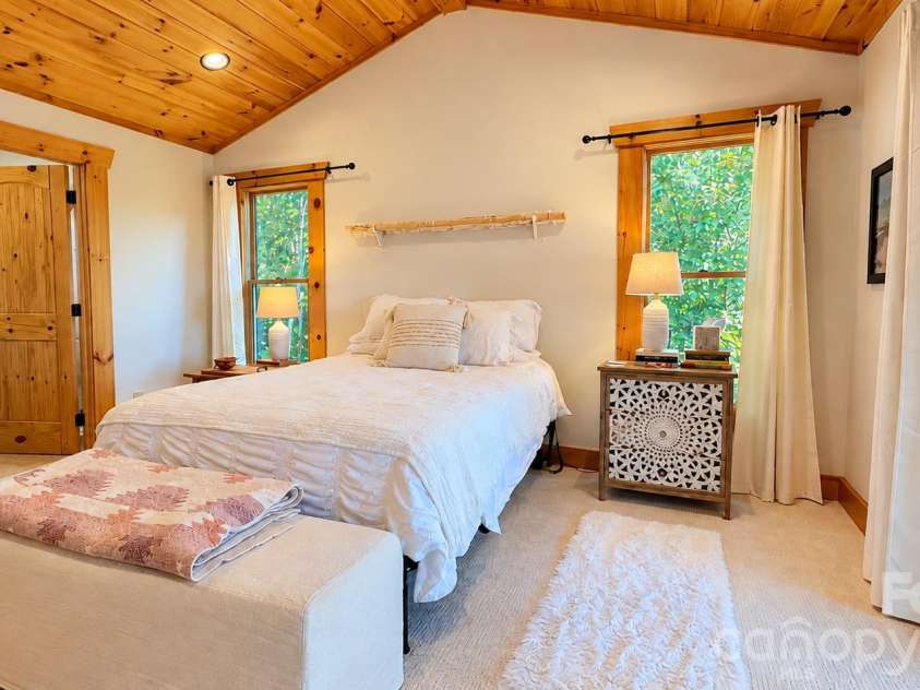 5381 Dogwood Way, Lenoir, NC 28645.  MLS# CAR4435192, YatesRealty ID 56871. 