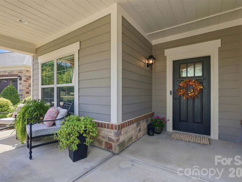 2213 Lincolnshire Lane, Waxhaw, NC 28173.  MLS# CAR4429513, YatesRealty ID 56874. 
