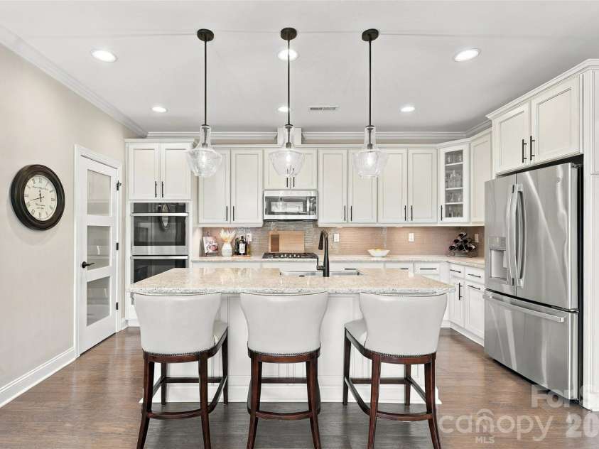 2213 Lincolnshire Lane, Waxhaw, NC 28173.  MLS# CAR4429513, YatesRealty ID 56874. 