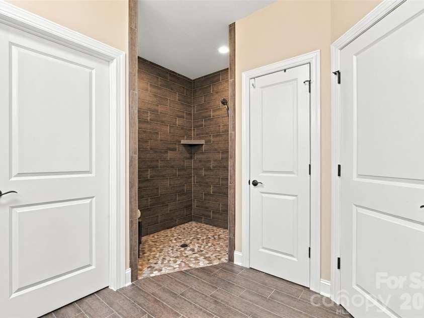 2213 Lincolnshire Lane, Waxhaw, NC 28173.  MLS# CAR4429513, YatesRealty ID 56874. 