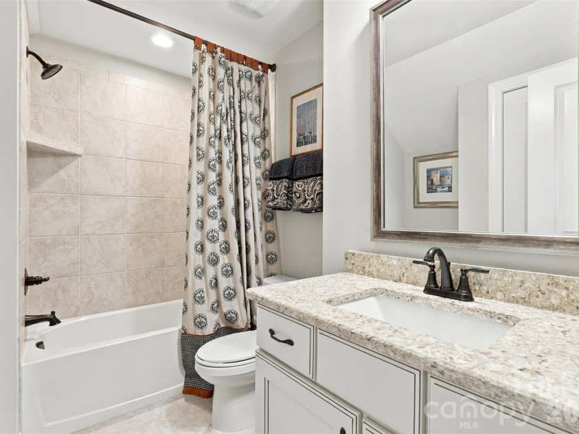 2213 Lincolnshire Lane, Waxhaw, NC 28173.  MLS# CAR4429513, YatesRealty ID 56874. 