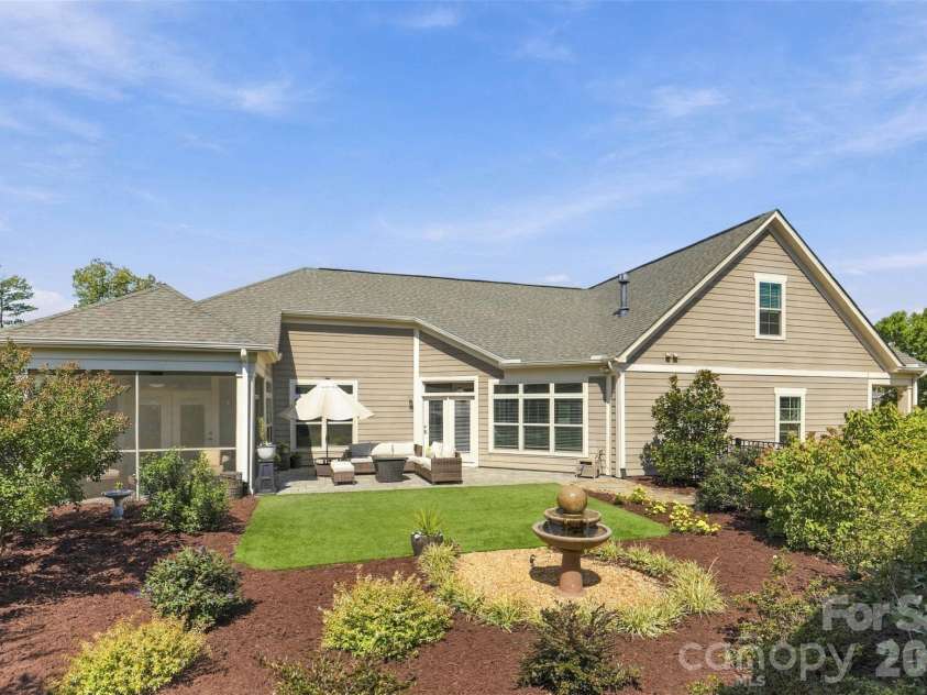 2213 Lincolnshire Lane, Waxhaw, NC 28173.  MLS# CAR4429513, YatesRealty ID 56874. 
