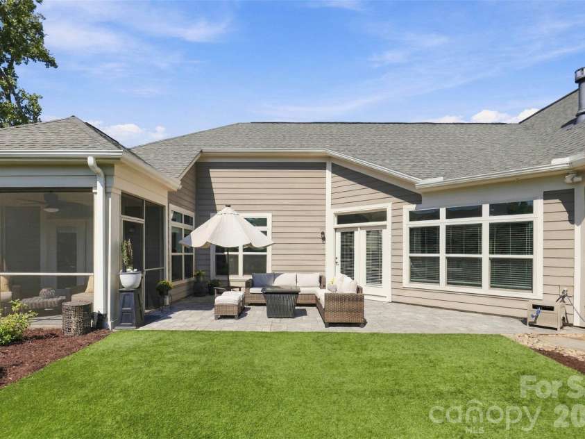 2213 Lincolnshire Lane, Waxhaw, NC 28173.  MLS# CAR4429513, YatesRealty ID 56874. 
