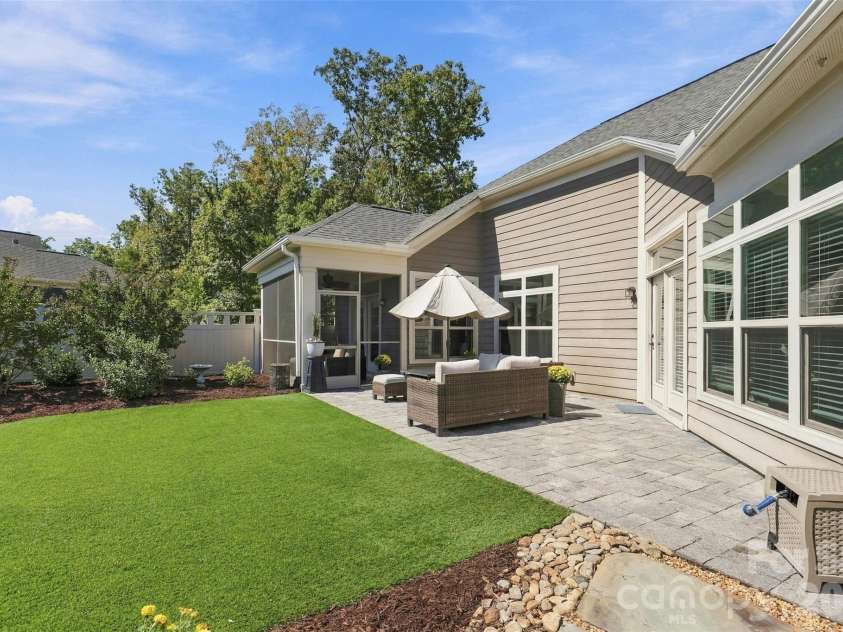 2213 Lincolnshire Lane, Waxhaw, NC 28173.  MLS# CAR4429513, YatesRealty ID 56874. 