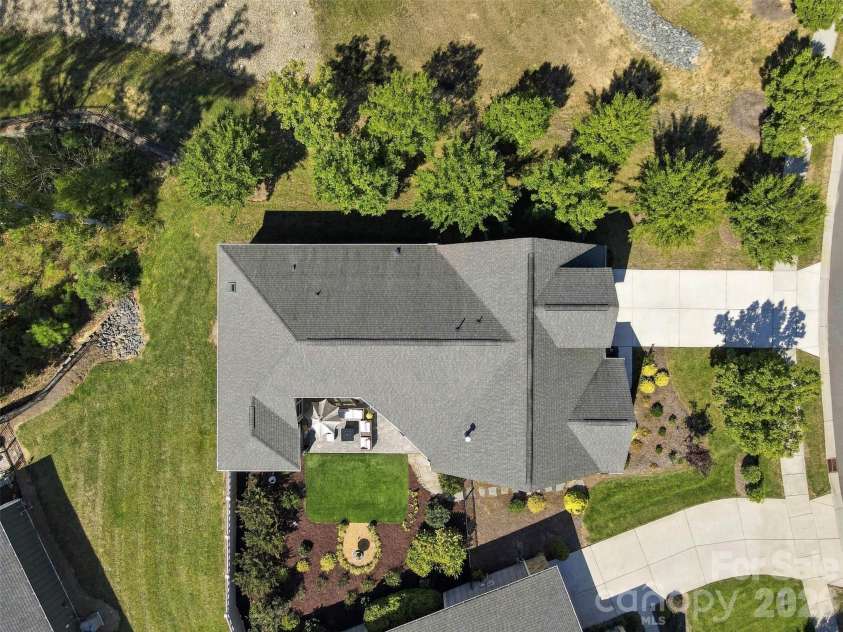 2213 Lincolnshire Lane, Waxhaw, NC 28173.  MLS# CAR4429513, YatesRealty ID 56874. 