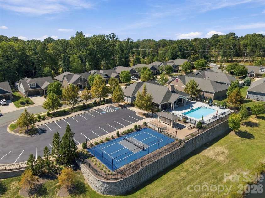 2213 Lincolnshire Lane, Waxhaw, NC 28173.  MLS# CAR4429513, YatesRealty ID 56874. 