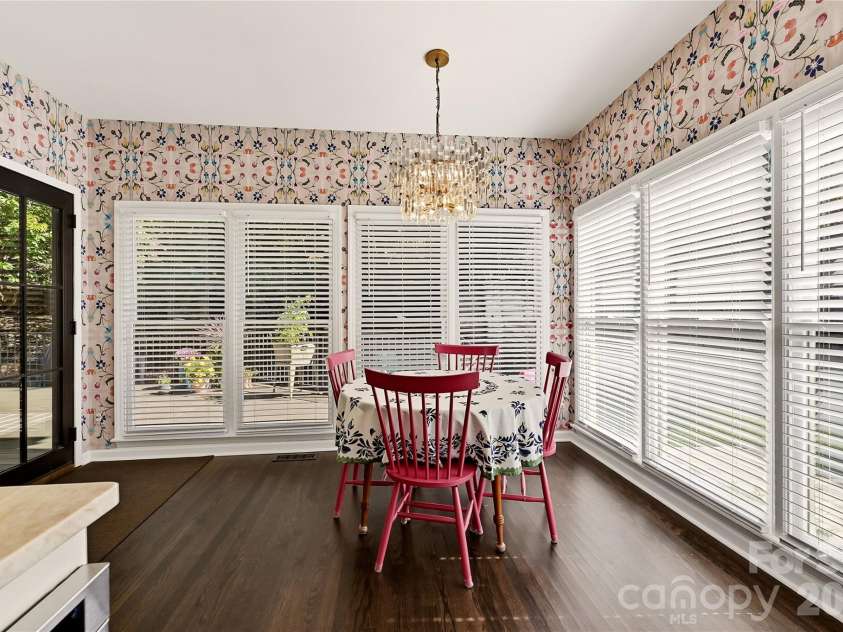 16521 Plantation Woods Drive, Charlotte, NC 28278.  MLS# CAR4434628, YatesRealty ID 56876. 
