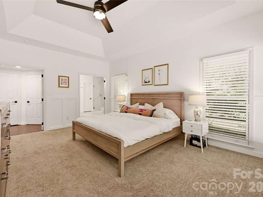 16521 Plantation Woods Drive, Charlotte, NC 28278.  MLS# CAR4434628, YatesRealty ID 56876. 