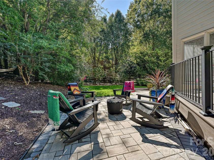 16521 Plantation Woods Drive, Charlotte, NC 28278.  MLS# CAR4434628, YatesRealty ID 56876. 