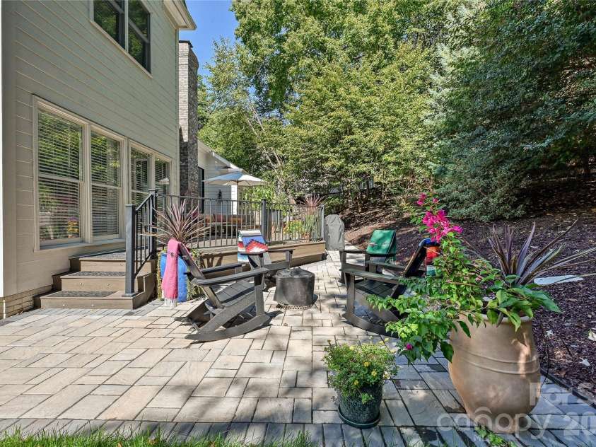 16521 Plantation Woods Drive, Charlotte, NC 28278.  MLS# CAR4434628, YatesRealty ID 56876. 