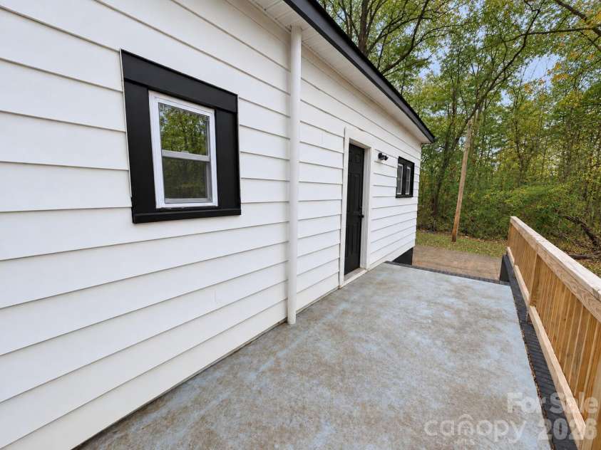 905 Gantt Street, Kings Mountain, NC 28086.  MLS# CAR4435210, YatesRealty ID 56877. 