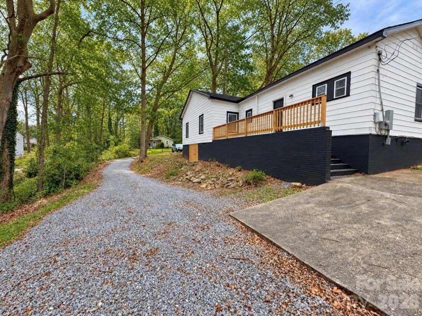 905 Gantt Street, Kings Mountain, NC 28086.  MLS# CAR4435210, YatesRealty ID 56877. 
