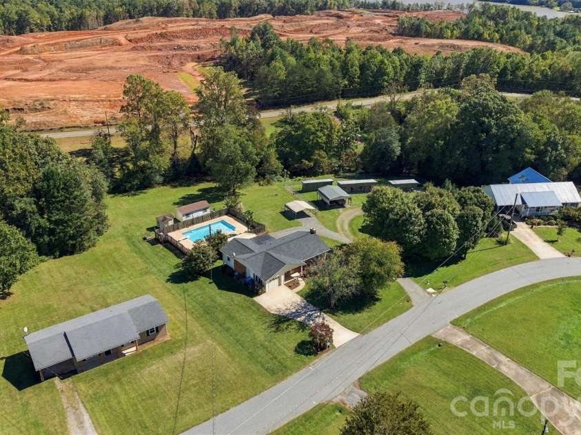 139 Greenlea Circle, Taylorsville, NC 28681.  MLS# CAR4434895, YatesRealty ID 56878. 
