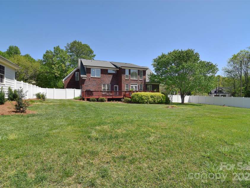 16610 Blackberry Hills Drive, Midland, NC 28107.  MLS# CAR4244861, YatesRealty ID 5688. 