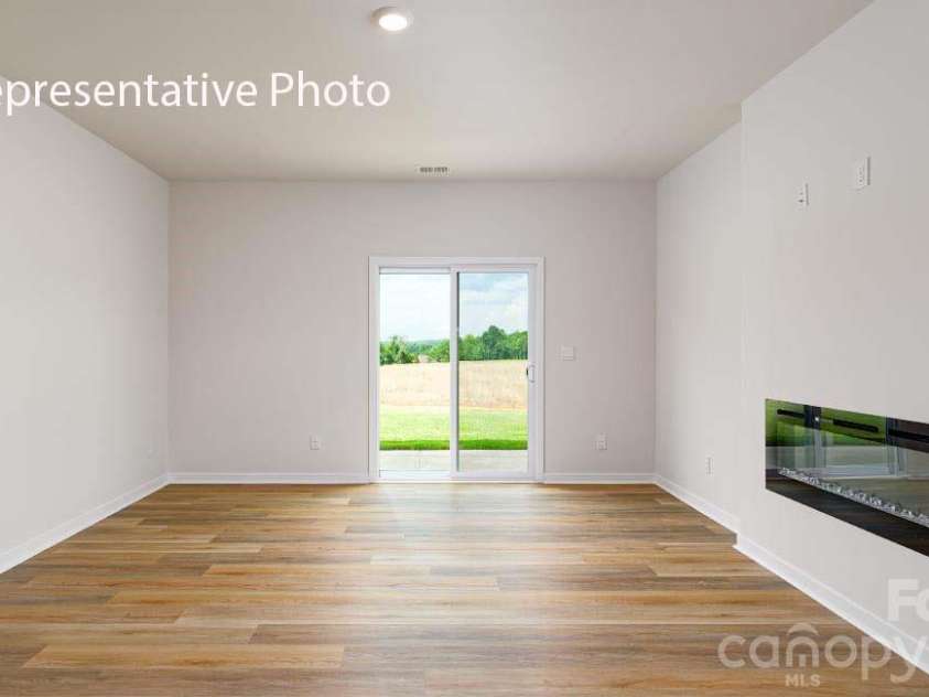 1207 Lavender Drive, Richburg, SC 29729.  MLS# CAR4435215, YatesRealty ID 56880. 