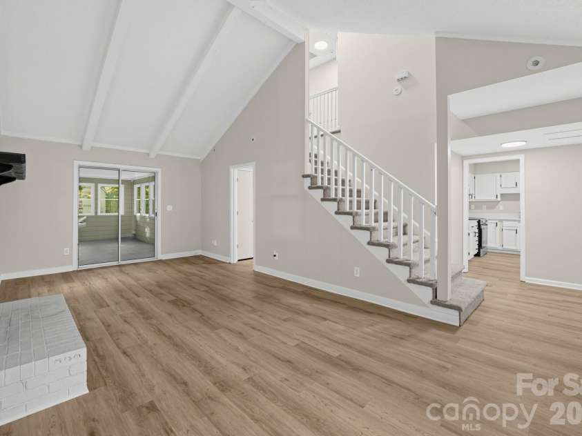 8500 Othello Place, Charlotte, NC 28227.  MLS# CAR4435162, YatesRealty ID 56882. 