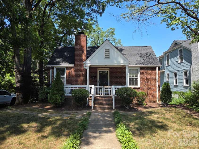 401 Rensselaer Avenue, Charlotte, NC 28203.  MLS# CAR4433902, YatesRealty ID 56884. 