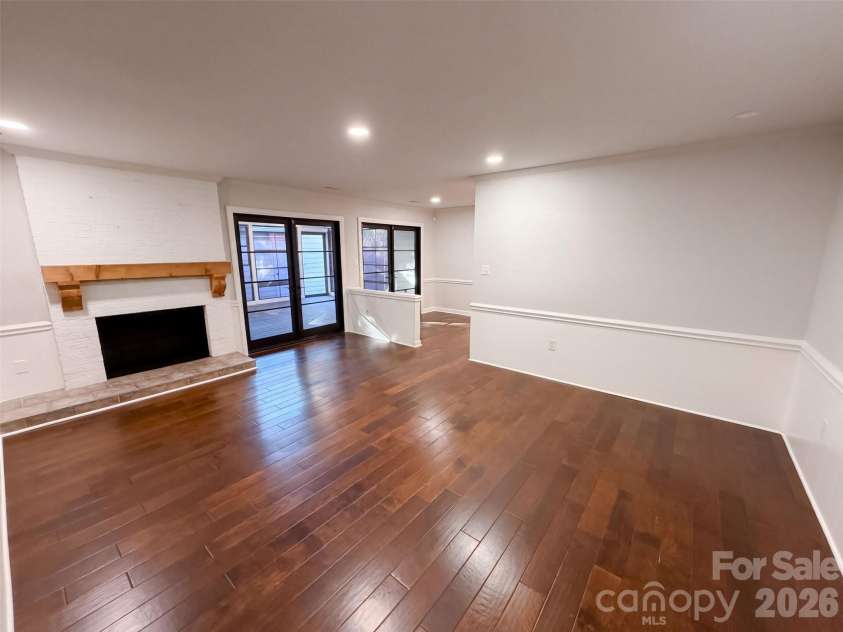 4704 Benridge Lane, Charlotte, NC 28226.  MLS# CAR4435223, YatesRealty ID 56885. 