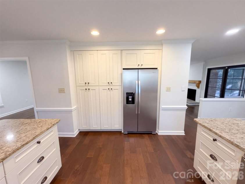 4704 Benridge Lane, Charlotte, NC 28226.  MLS# CAR4435223, YatesRealty ID 56885. 