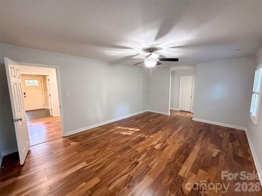 4704 Benridge Lane, Charlotte, NC 28226.  MLS# CAR4435223, YatesRealty ID 56885. 