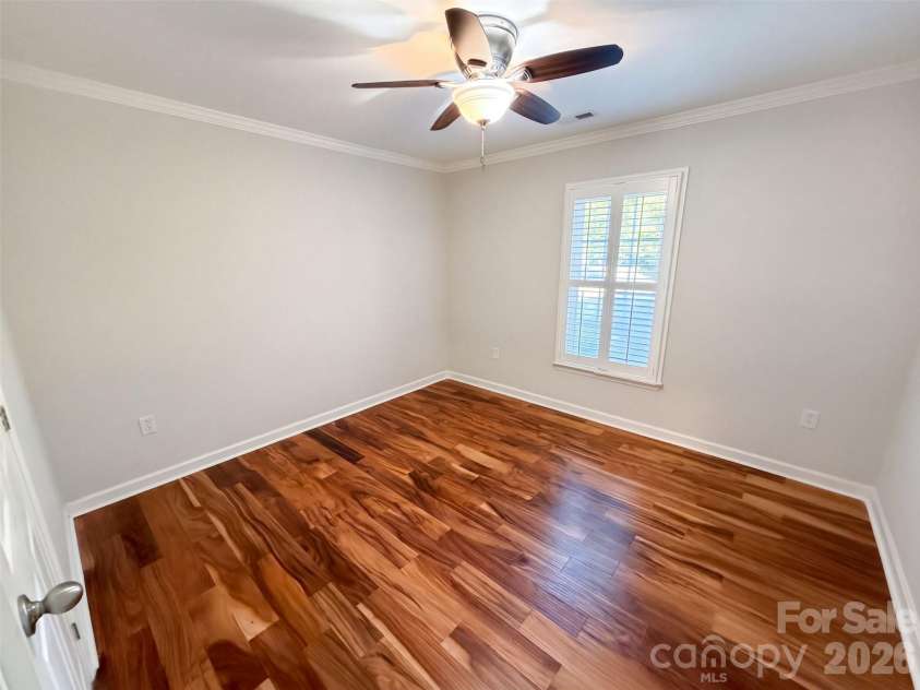 4704 Benridge Lane, Charlotte, NC 28226.  MLS# CAR4435223, YatesRealty ID 56885. 