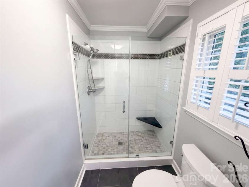 4704 Benridge Lane, Charlotte, NC 28226.  MLS# CAR4435223, YatesRealty ID 56885. 