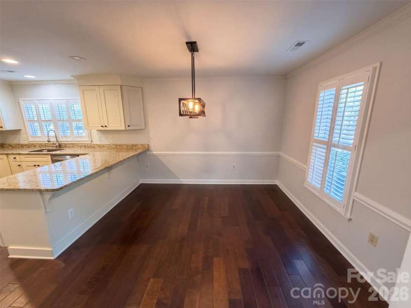 4704 Benridge Lane, Charlotte, NC 28226.  MLS# CAR4435223, YatesRealty ID 56885. 