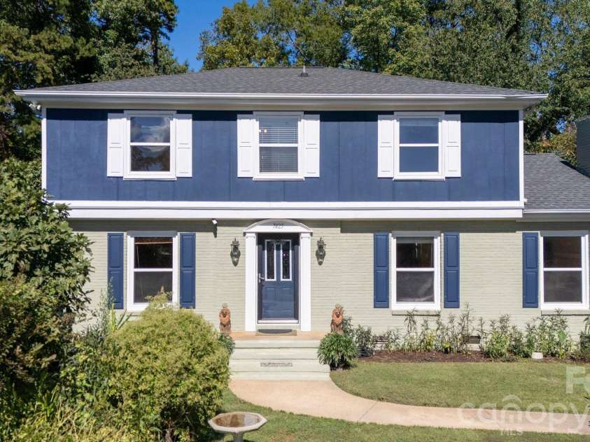 7425 Riding Trail Road, Charlotte, NC 28212.  MLS# CAR4435109, YatesRealty ID 56887. 