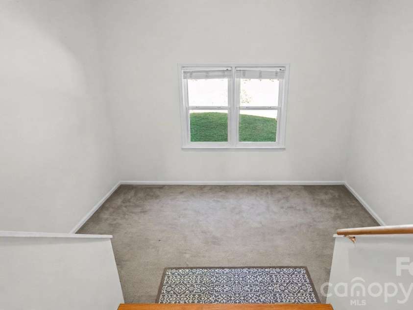 7425 Riding Trail Road, Charlotte, NC 28212.  MLS# CAR4435109, YatesRealty ID 56887. 
