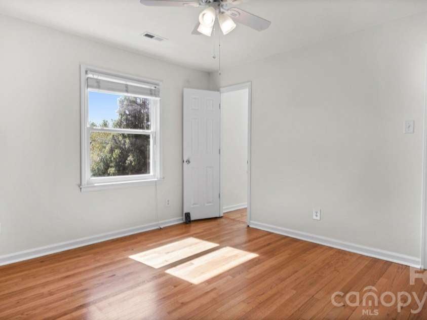 7425 Riding Trail Road, Charlotte, NC 28212.  MLS# CAR4435109, YatesRealty ID 56887. 
