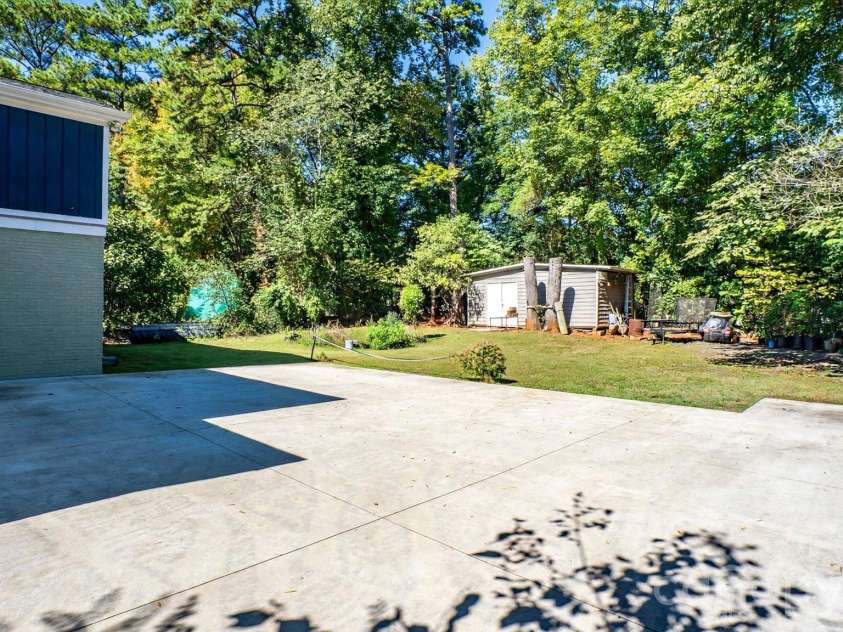 7425 Riding Trail Road, Charlotte, NC 28212.  MLS# CAR4435109, YatesRealty ID 56887. 