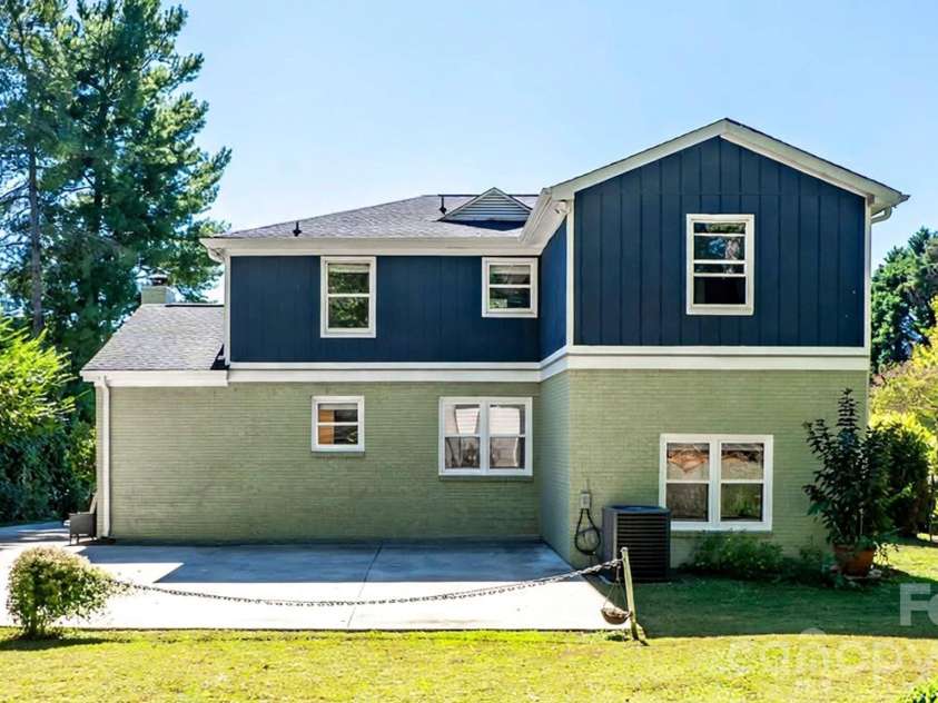 7425 Riding Trail Road, Charlotte, NC 28212.  MLS# CAR4435109, YatesRealty ID 56887. 