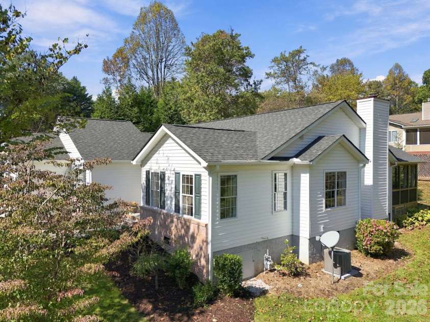 6 Pebble Beach Court, Etowah, NC 28729.  MLS# CAR4435229, YatesRealty ID 56889. 