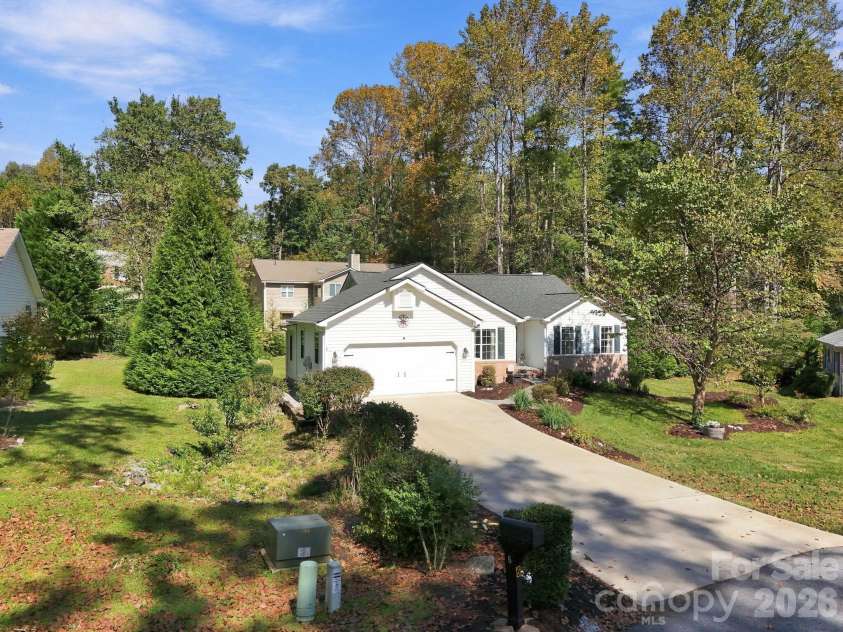 6 Pebble Beach Court, Etowah, NC 28729.  MLS# CAR4435229, YatesRealty ID 56889. 