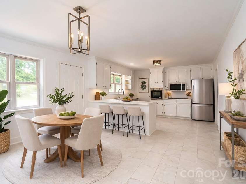 6517 Elmwood Circle, Charlotte, NC 28214.  MLS# CAR4278951, YatesRealty ID 5689. Virtually Staged 