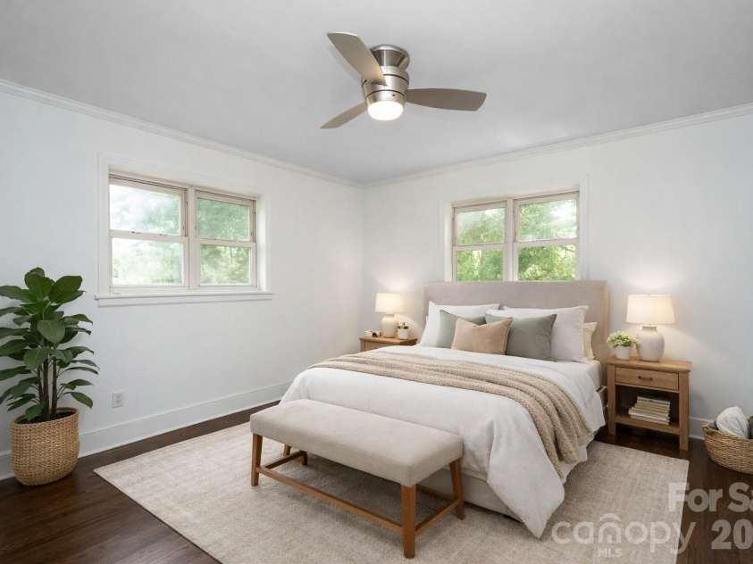 6517 Elmwood Circle, Charlotte, NC 28214.  MLS# CAR4278951, YatesRealty ID 5689. Virtually Staged