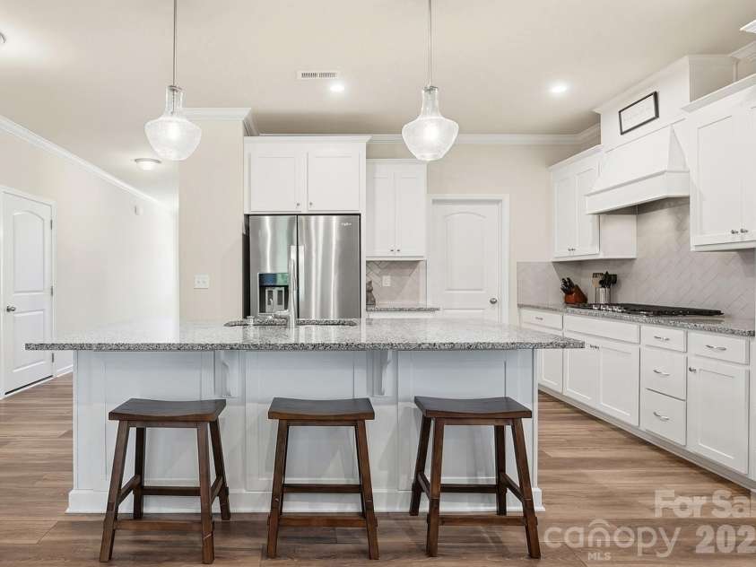 1403 Laggan Lane, Indian Trail, NC 28079.  MLS# CAR4431903, YatesRealty ID 56890. Stunning Chef's Kitchen
