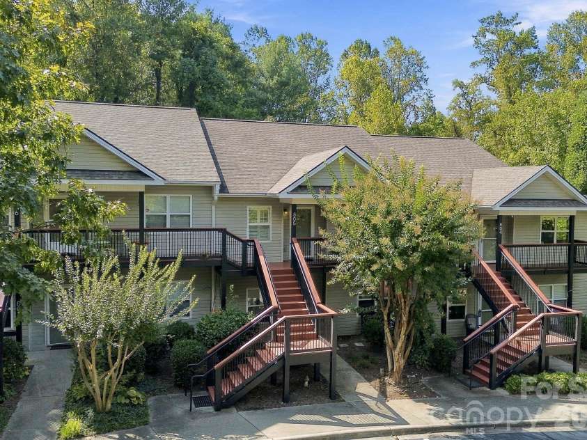 805 Carlyle Way, Asheville, NC 28803.  MLS# CAR4435205, YatesRealty ID 56893. Front Aerial