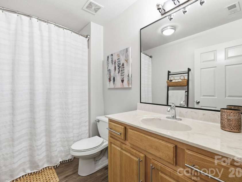 805 Carlyle Way, Asheville, NC 28803.  MLS# CAR4435205, YatesRealty ID 56893. Master Bathroom