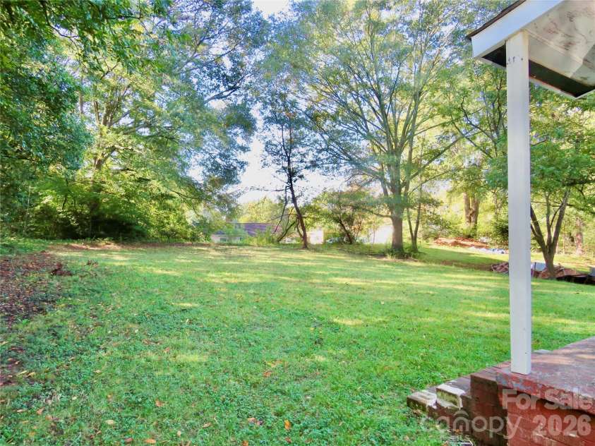 803 Elm Street, Shelby, NC 28150.  MLS# CAR4419776, YatesRealty ID 56895. 