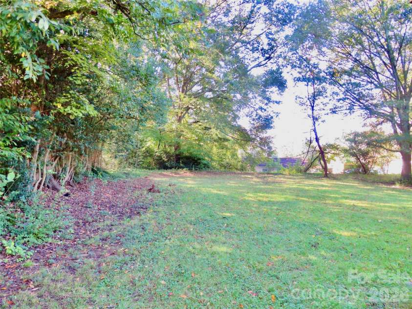 803 Elm Street, Shelby, NC 28150.  MLS# CAR4419776, YatesRealty ID 56895. 