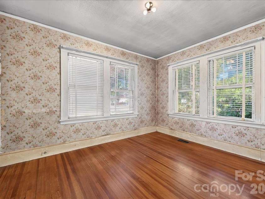 1709 The Plaza None, Charlotte, NC 28205.  MLS# CAR4435137, YatesRealty ID 56896. Bedroom 2