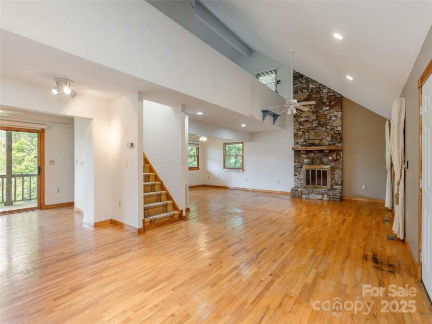 94 Marcellina Drive, Fairview, NC 28730.  MLS# CAR4286266, YatesRealty ID 569. 