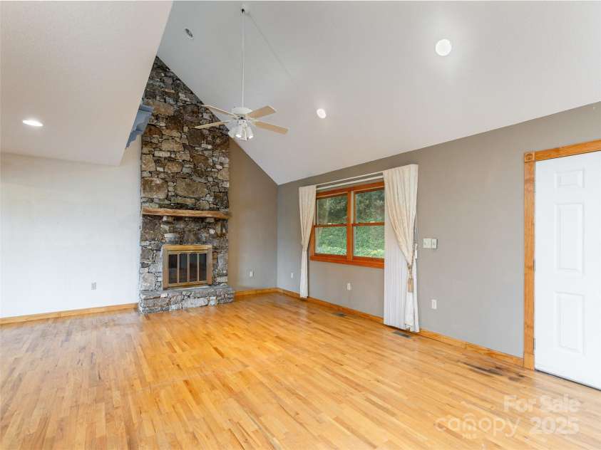 94 Marcellina Drive, Fairview, NC 28730.  MLS# CAR4286266, YatesRealty ID 569. 