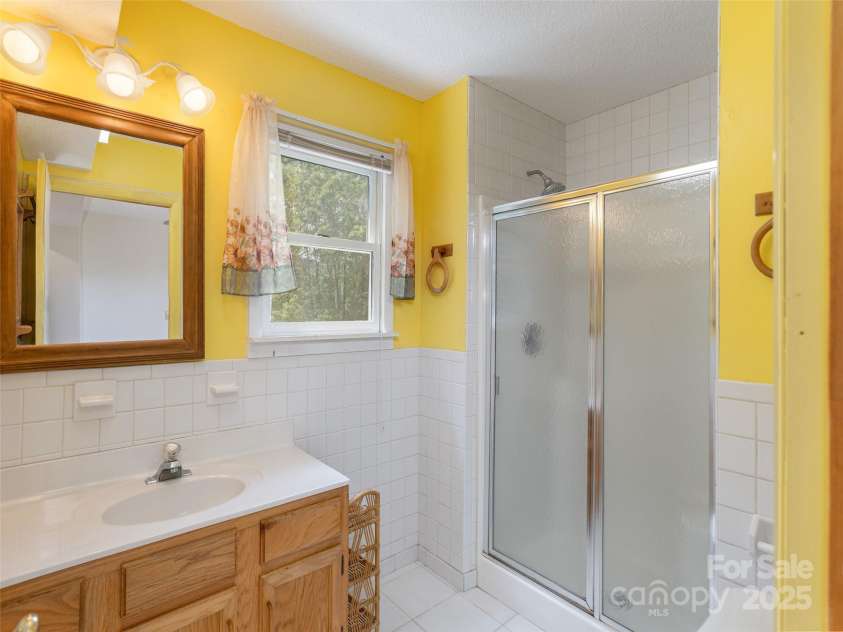 94 Marcellina Drive, Fairview, NC 28730.  MLS# CAR4286266, YatesRealty ID 569. 