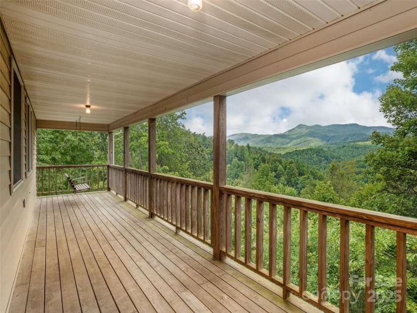 94 Marcellina Drive, Fairview, NC 28730.  MLS# CAR4286266, YatesRealty ID 569. 