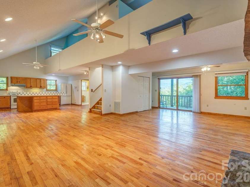 94 Marcellina Drive, Fairview, NC 28730.  MLS# CAR4416851, YatesRealty ID 569. 